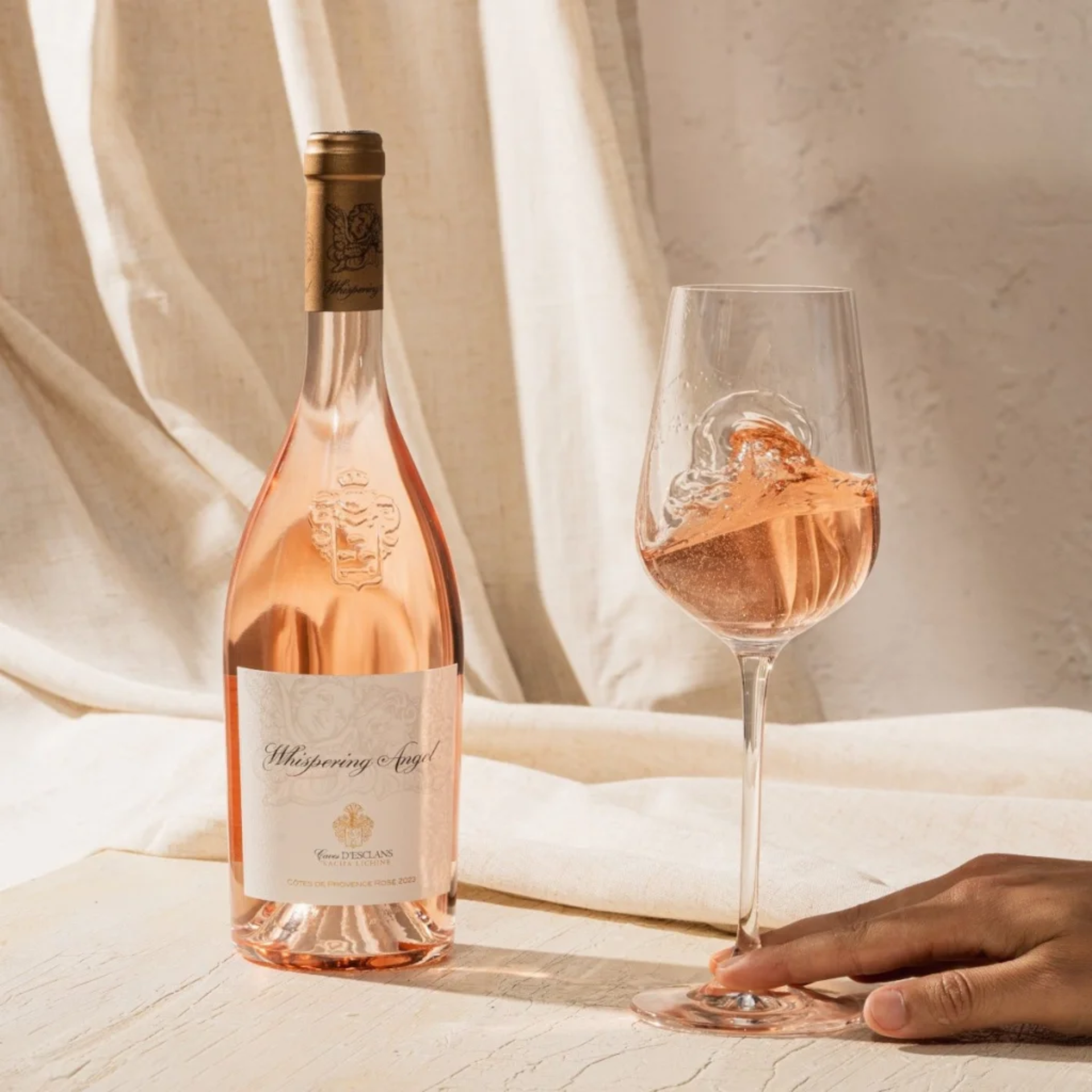 chateau-desclans-whispering-angel-rose-02