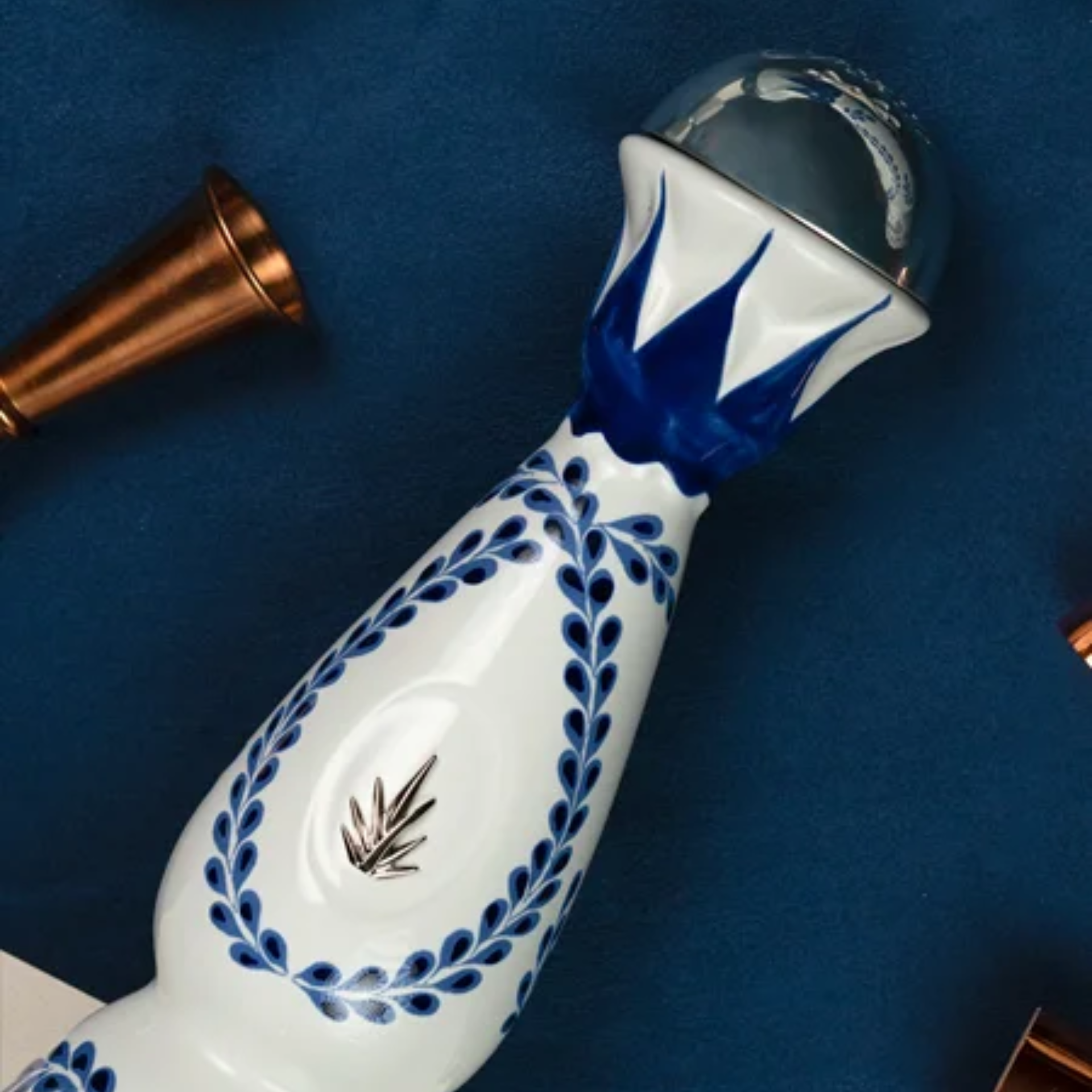 clase-azul-reposado-bottle-tequila-2