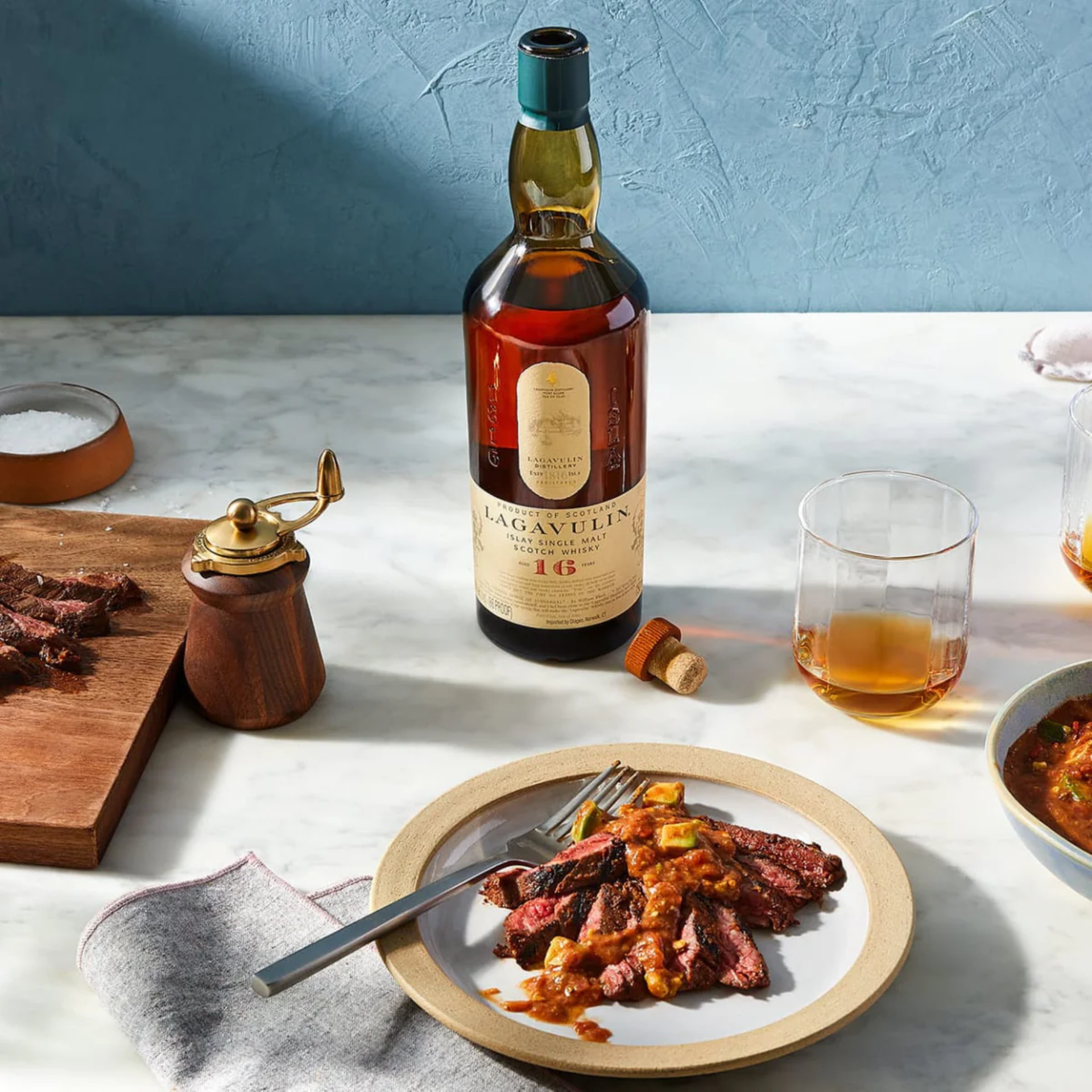 LAGAVULIN-16YO-70cl-WHISKEY-2