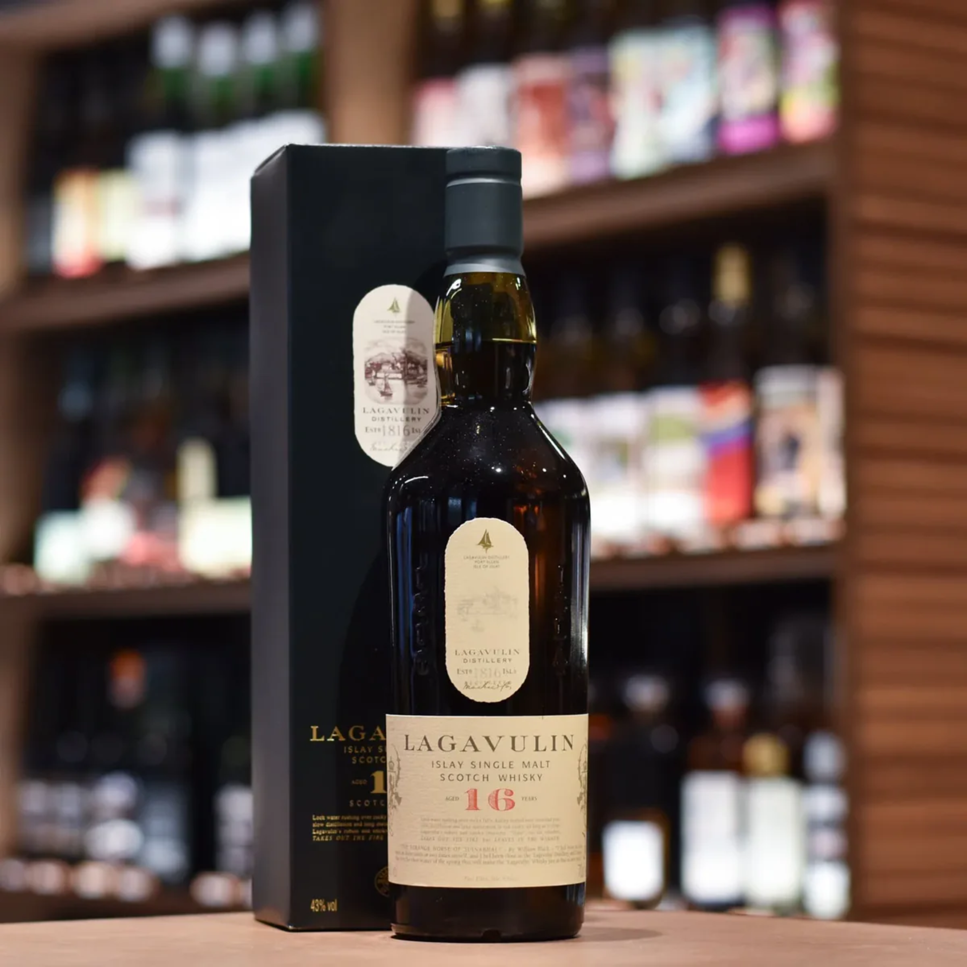 LAGAVULIN-16YO-70cl-WHISKEY-4