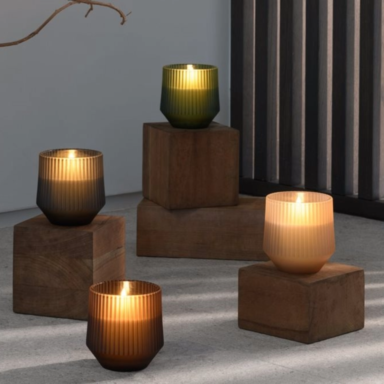 BEIGE-UPLIFT-SCENTED-WAX-GLASS-CANDLE-2
