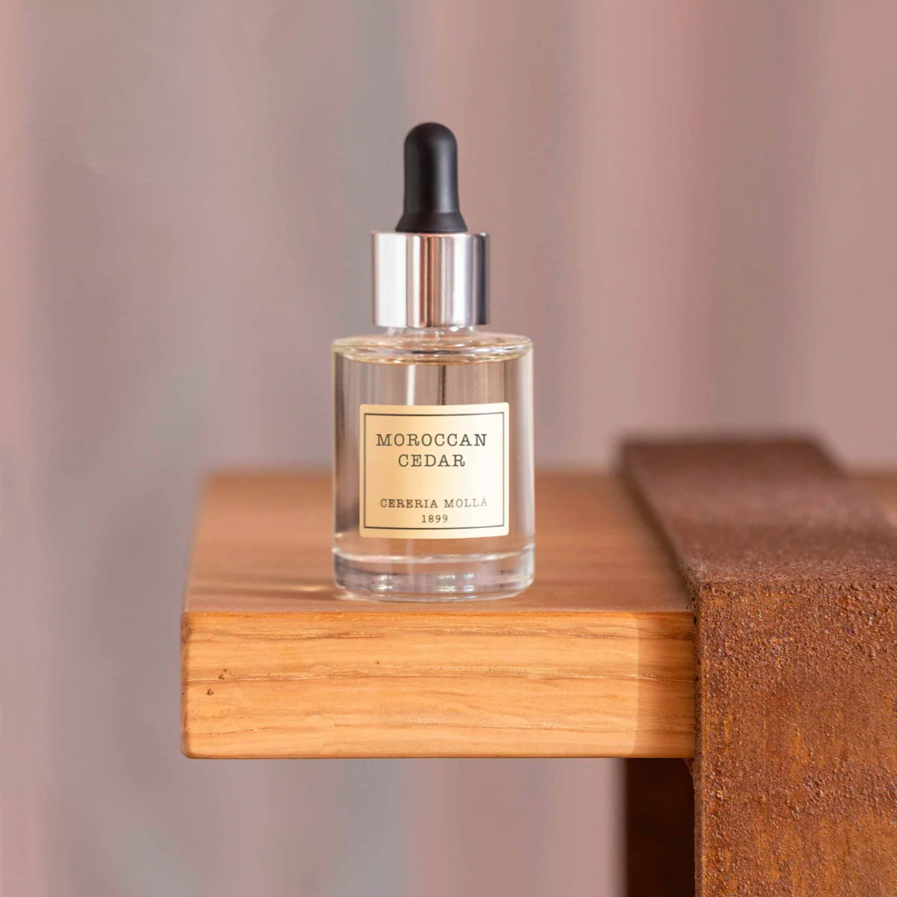 MOROCCAN-CEDAR-ESSENTIAL-OIL-30ML-3