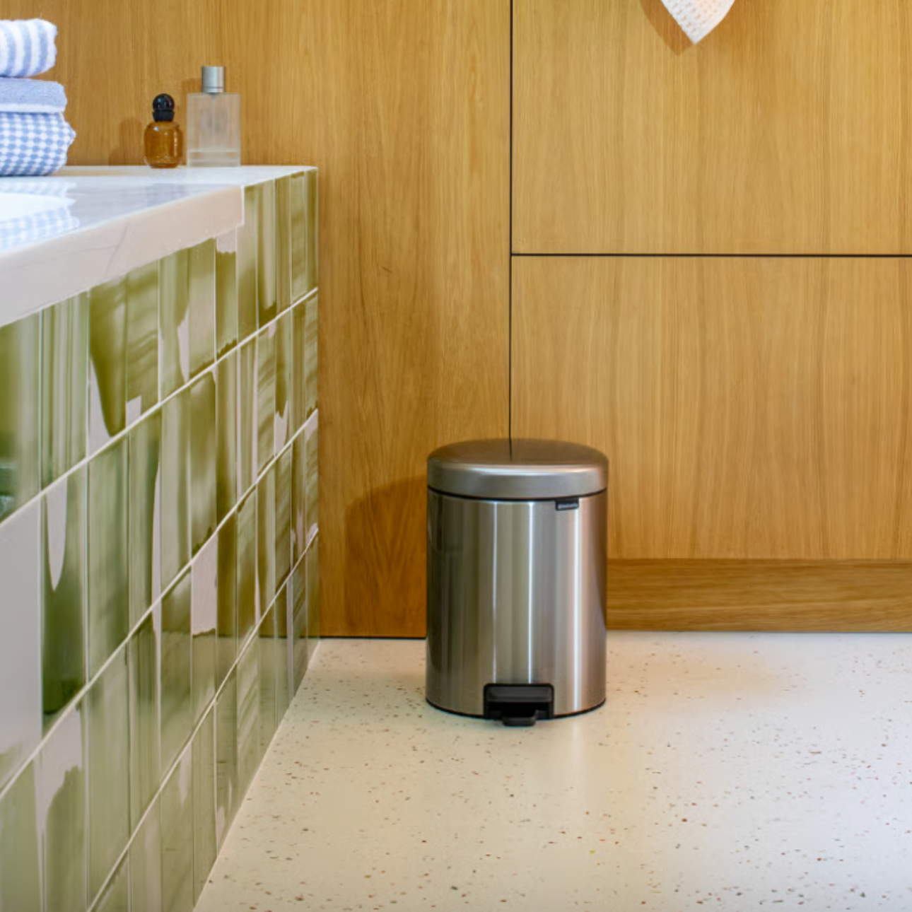 NEWCON-PEDAL-BIN-5L-MATTE-STEEL-2